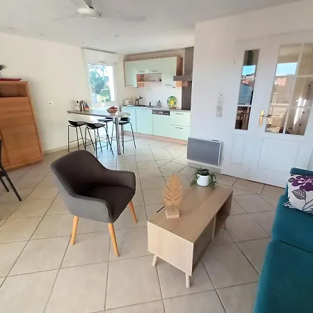 T3 Vue Mer, 2 Chambres, Piscine, Terrasse, Parking Public Gratuit A 150m דירה קאן